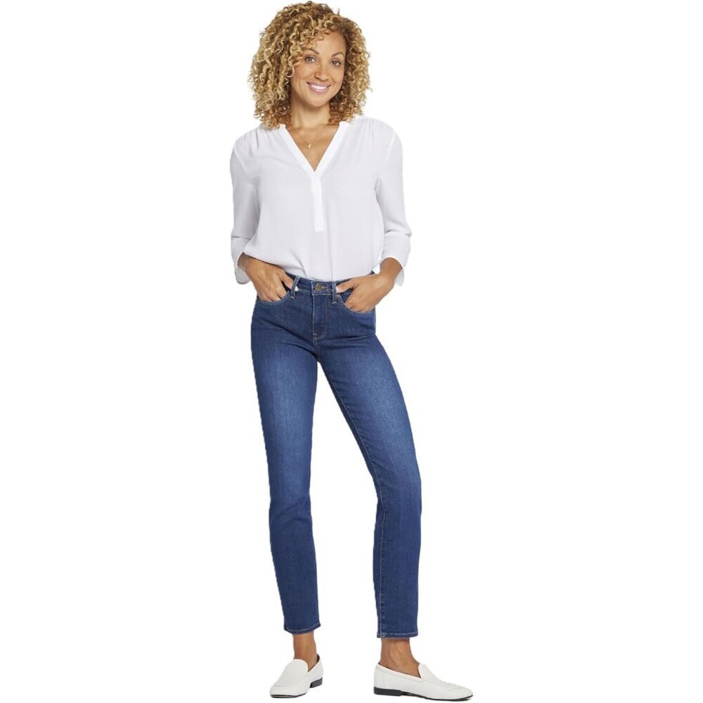 Women’s Petite Slim Jeans Cotton Blend Flattering Fit Casual Wear
